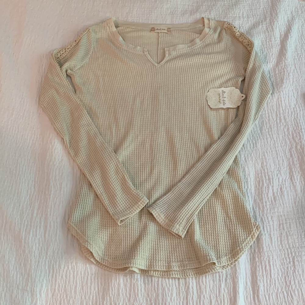NWT Altar’d State knit Long sleeve notch neck